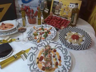 Platos elaborados por la cocina de Terranova con los productos protagonistas de esta semana en 'Exquisitamente'.